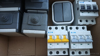 KABELY CYKY-J, CYKY-O, jističe, chrániče, trubkové chráničky - 6