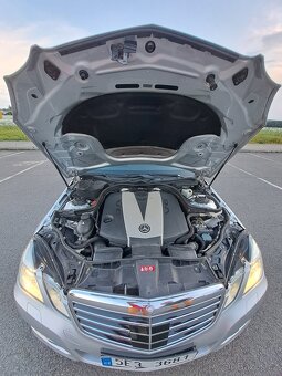 Mercedes Benz E 350 CDI 4 Matic 7g tronic avandgarde - 6
