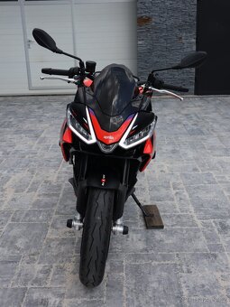 Aprilia Tuono 660 Factory Edice 54 world champions rv2024 - 6