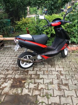Aprilia SR 50 - 6
