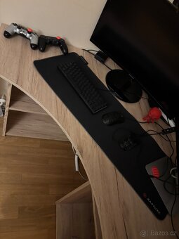 Psací rohový stůl - 6