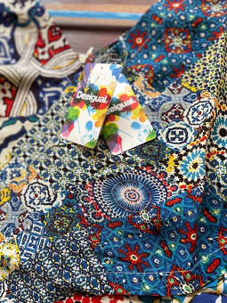 Nové letní šaty zn.Desiqual vel.40 - 6