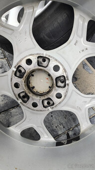 18 originál 5x120 BMW X1 /5 F10 F11 letní 225/45 R18 - 6