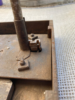 Zámek dveřní starožitný s klíčem - 6