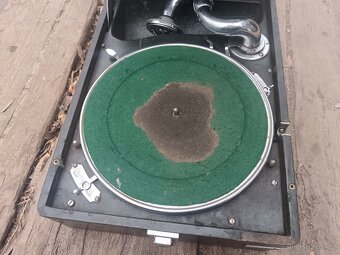 Gramofon His Master's Voice model 102 - 6