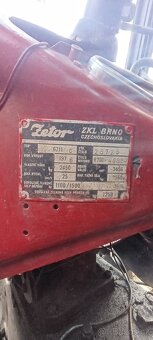 Traktor Zetor 6711 - 6