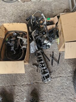 Ford Focus 1,6 - 6