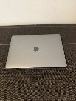 MacBook Pro 2022 - 6
