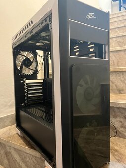 PC Skříň Evolved Ray4 + 5 RGB Ventilátorů - 6
