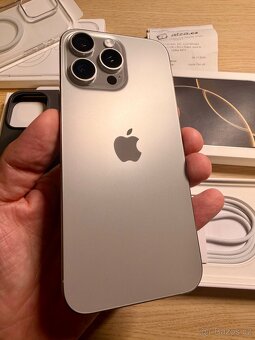 iPhone 16 PRO MAX 256 GB v záruce + 3 originální kryty - 6