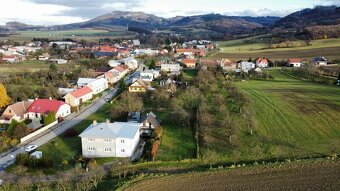 Prodej stavebního pozemku Chomýž - 6