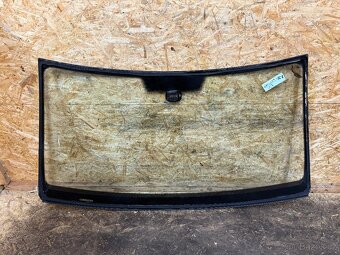 ČELNÍ OKNO VW TIGUAN 5N - 6