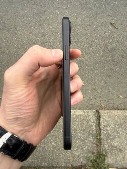 Apple iPhone 15+ 128 g - 6