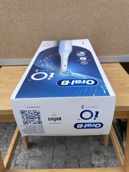 Elektrický kartáček Oral-B iO Series 3 Ice Blue - 6