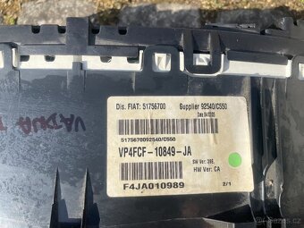 Predám prístrojovú dosku/budíky FIAT Stilo/Grande Punto - 6