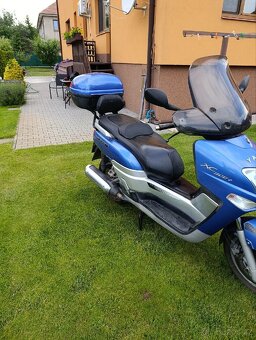 Skútr Yamaha versity 300 - 6