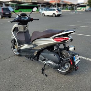 Piaggio Beverly 300 HPE - 2022 - 6