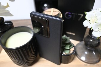 Mobilní telefon Realme GT 7 5G 12 GB/512 GB, černý - 6