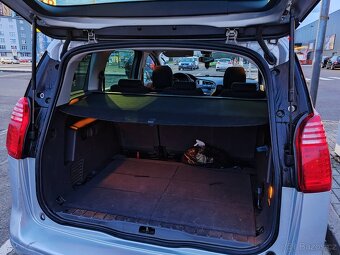prodám nebo vyměním Peugeot 5008 2011 1.6i 115kw - 6