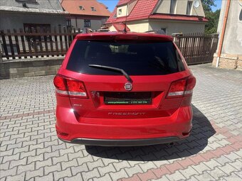 Fiat Freemont 2.0 125kW 2015 125375km 7 MÍST AUTOMAT 4x4 - 6