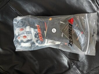 Dainese rukavice vel. L - 6
