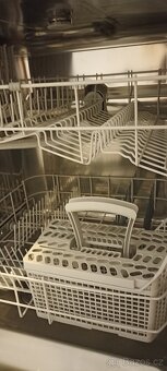 Myčka nádobí AEG s práškem, leštidlem a solí (AEG) - 6