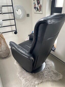 Černé polohovací křeslo IKEA - 6