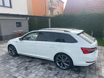 Prodám Škodu Superb III combi Sportline - 6