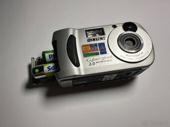 Sony Cyber-shot DSC-P31 - 6