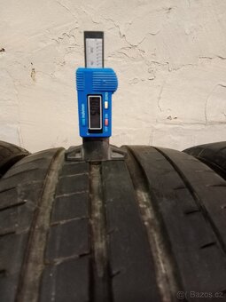 225/45/18 - 6