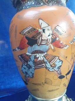 Petrolejová lampa se samurajem - 6