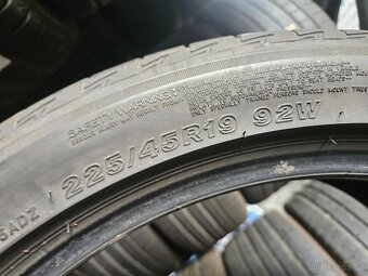 225/45r19 92W Bridgestone T005A - 6