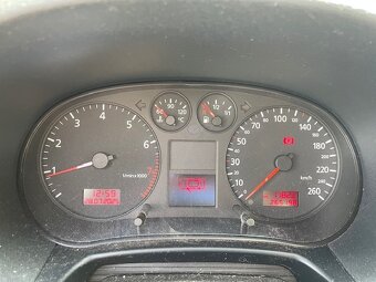 Audi A3 1,6-74 kW Rok výroby:1999 - 6
