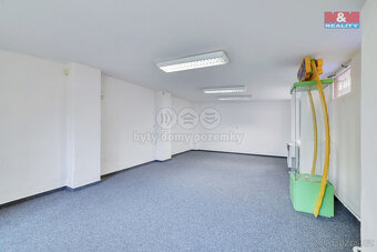 Pronájem obchodu 35 m² v Mariánských Lázních, Hlavní třída - 6