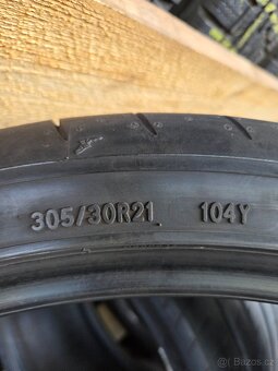 305 30 r 21 Goodyear r.v. 2021 dezén 5mm R 21 305/30 - 6
