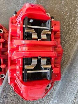 Predni třmeny originální bmw brembo nové m2,3,4,5/ 6 pistek - 6
