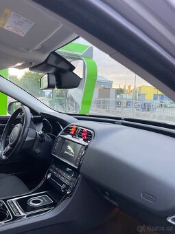 Jaguar xe 2016 - 6