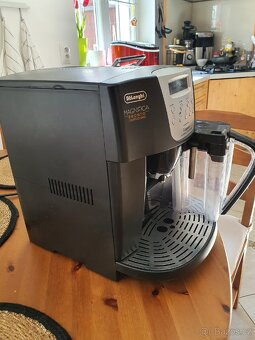 Automaticky kávovar, espreso delonghi magnifica - 6