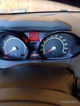 FORD FIESTA - 6