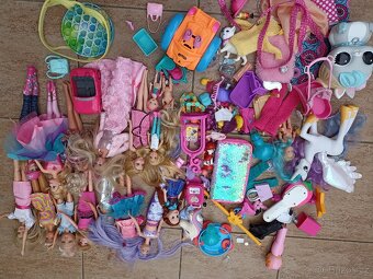Panenky barbie a jiné plus doplňky - 6