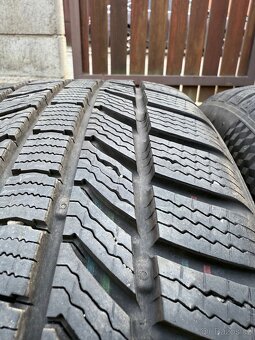 Pneumatiky zimní Continental 225 50 r18 95% vzorku - 6