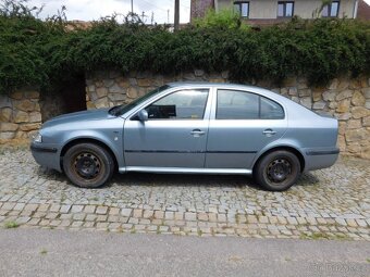 Škoda Octavia 1,6 benzín+LPG - 6