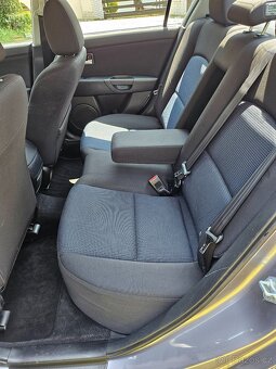 Mazda 3 sedan 1.6 77 kW - 6
