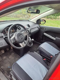 Mazda 2 - 6