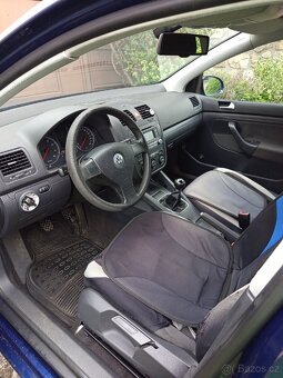Golf V 1.6 - 6