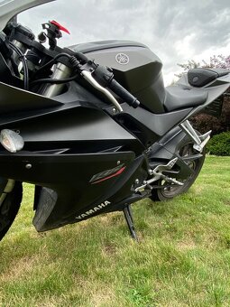 Yamaha YZF 2016 - 6