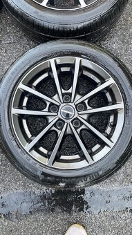 Prodám alu kola Borbet 15” s pneu Barum Bravuris - 6