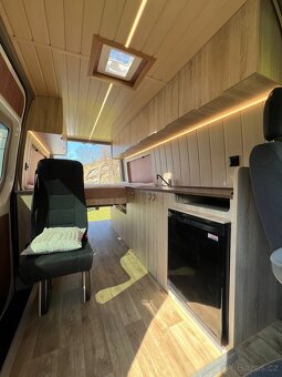 Volkswagen Crafter, Obytná dodávka - 6
