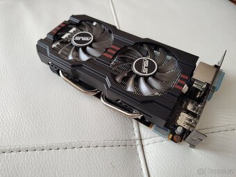 ASUS GTX 650 Ti Boost - 6