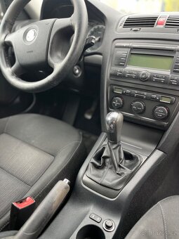 Škoda Octavia II Combi 1.9 TDI – výbava Harmony (2008) - 6
